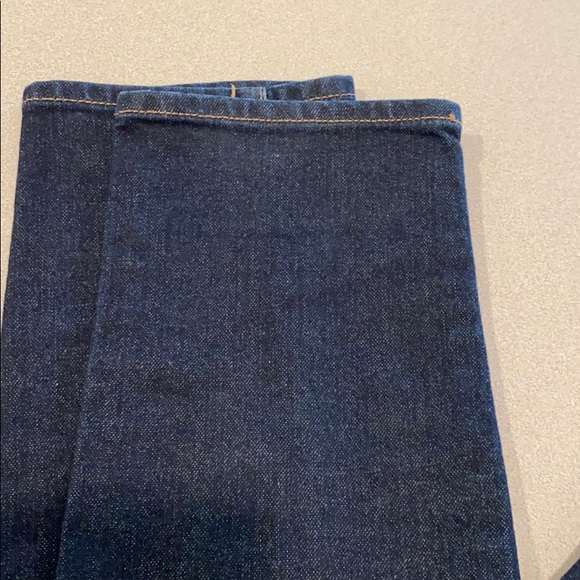 Old navy jeans - Picture 3 of 7